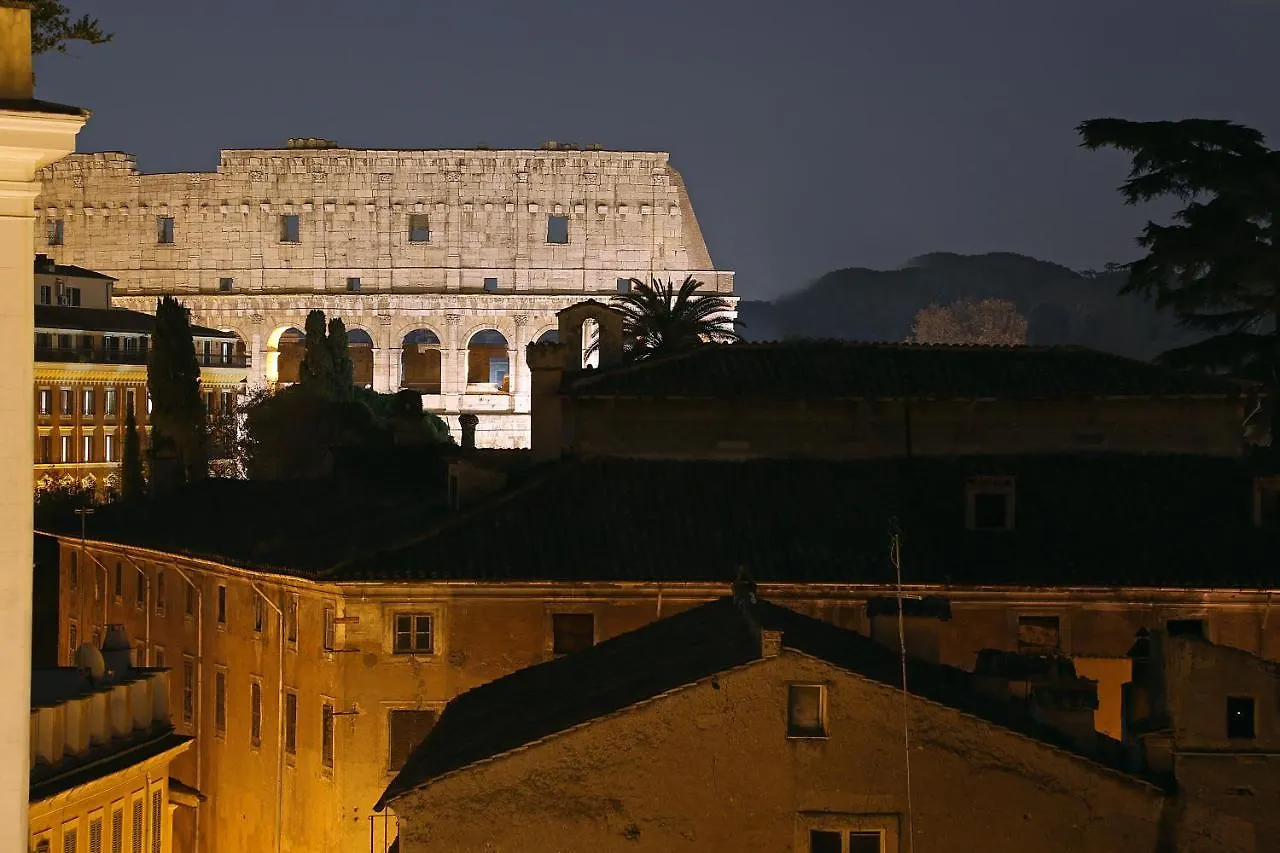 Roma Maxima: Amazing View Of The Roman Forum Apartment