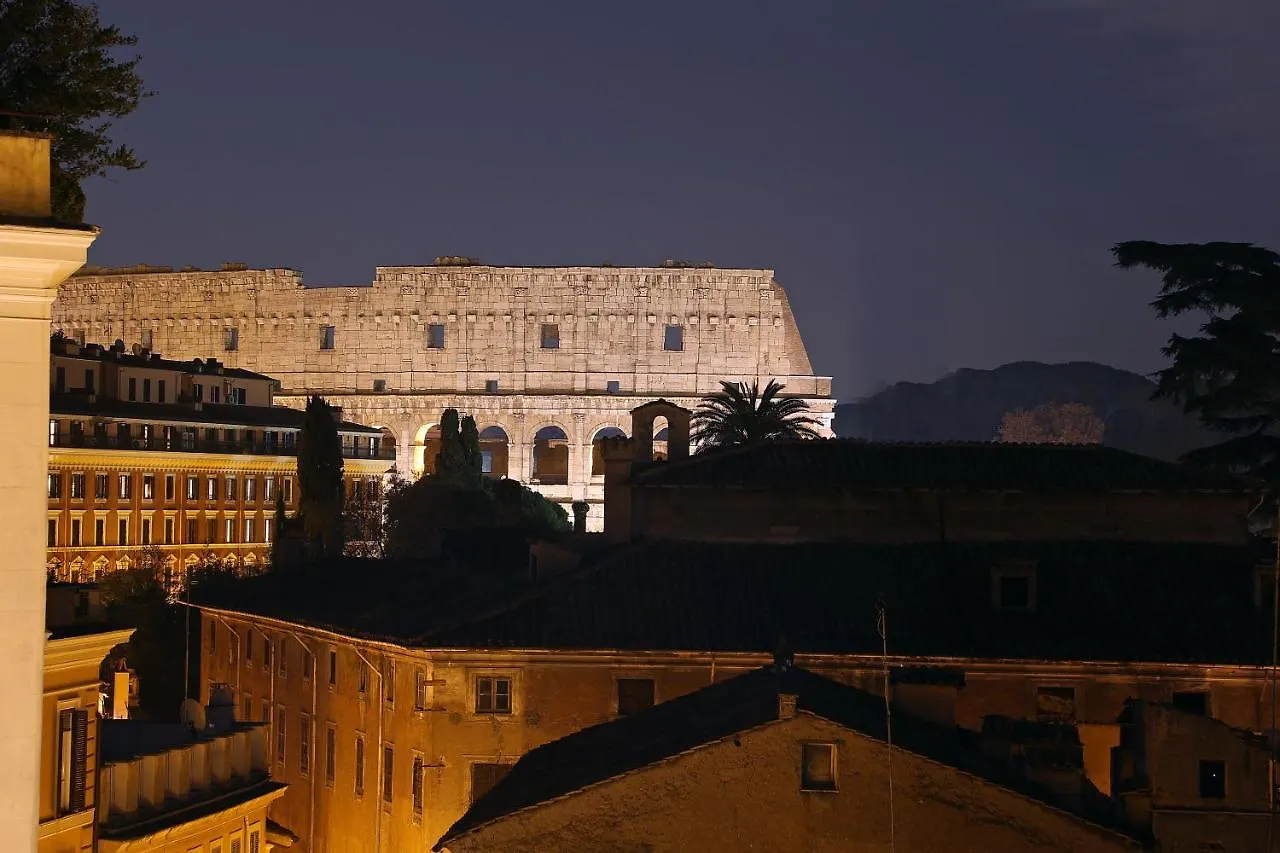 Roma Maxima: Amazing View Of The Roman Forum Apartment