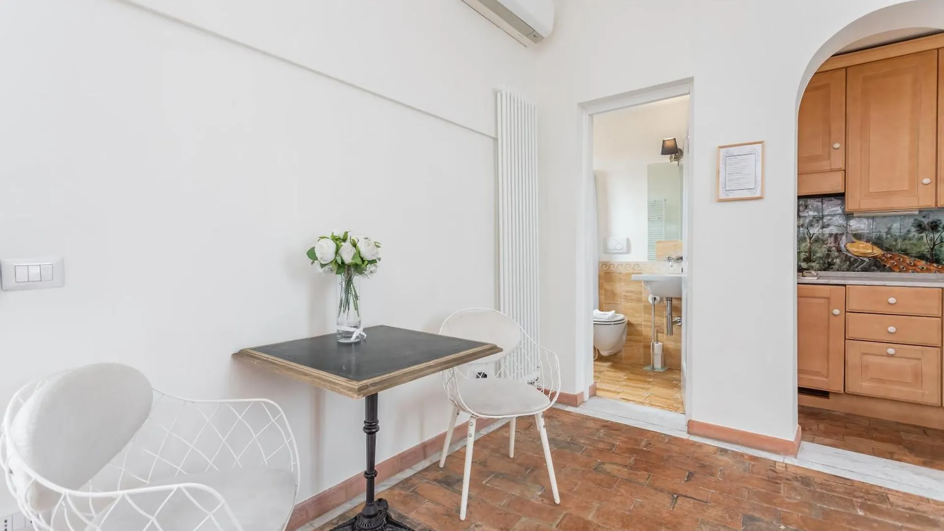 Roma Maxima: Amazing View Of The Roman Forum Apartment Rome