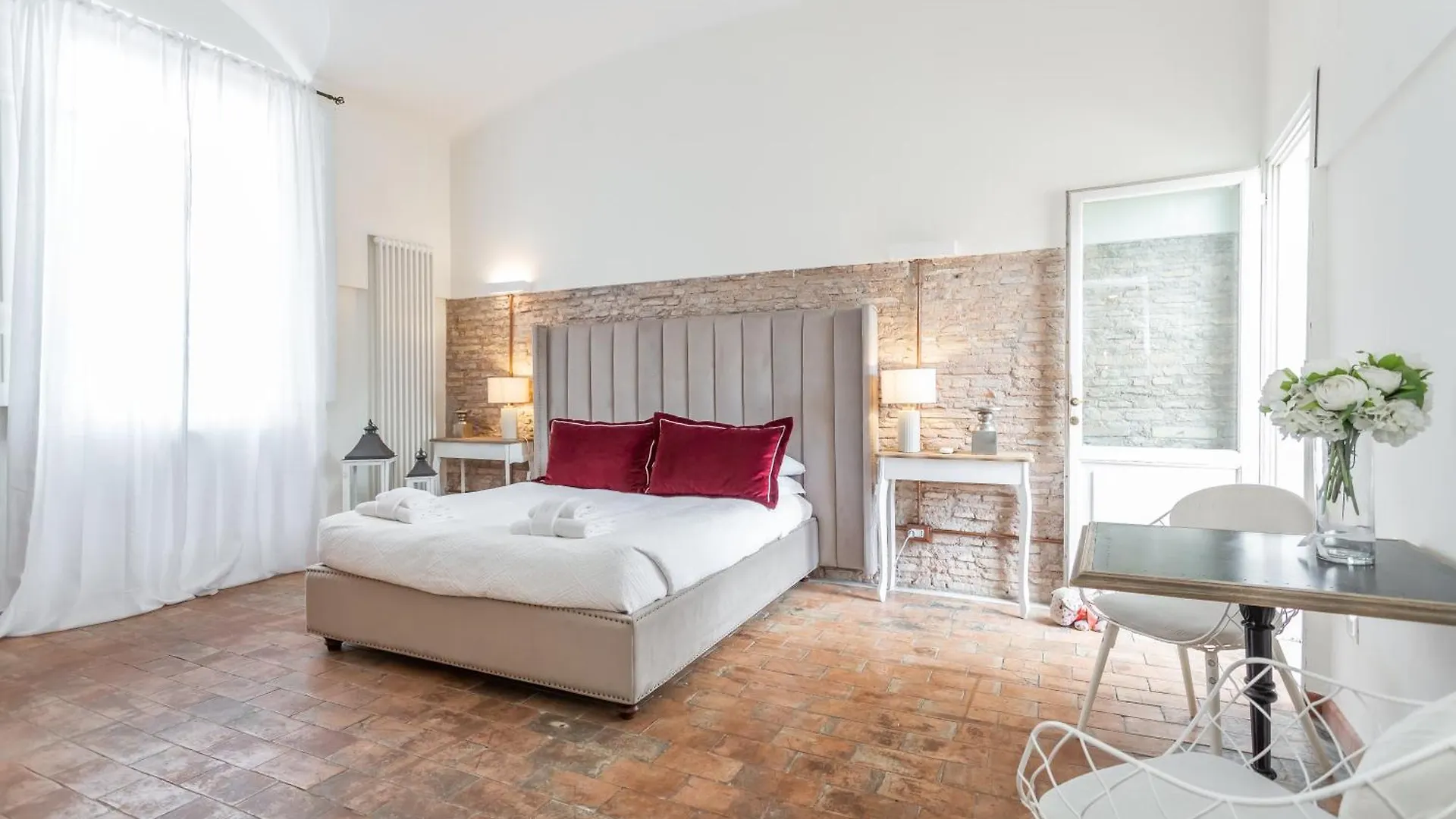 Roma Maxima: Amazing View Of The Roman Forum Apartment